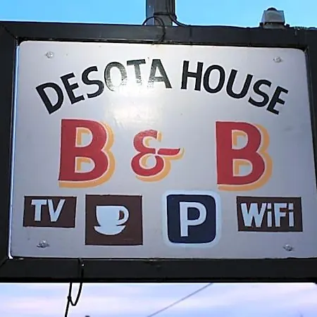 Bed and Breakfast Desota House 3*