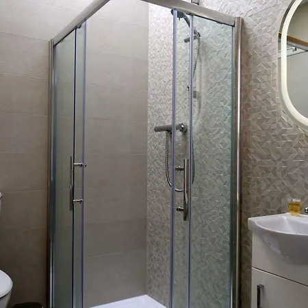 فندق مبيت وإفطار Desota House 3*